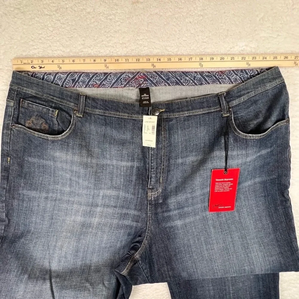 Lane Bryant Jeans 32 Bootcut Stretch Denim‎ Medium Wash Embroidered Pocket NWT